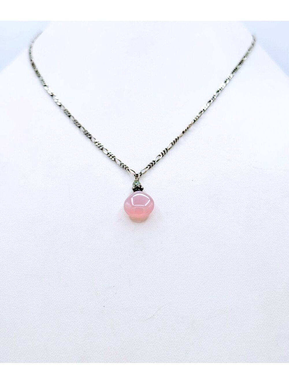Sterling silver figaro chain rose quartz pendant necklace